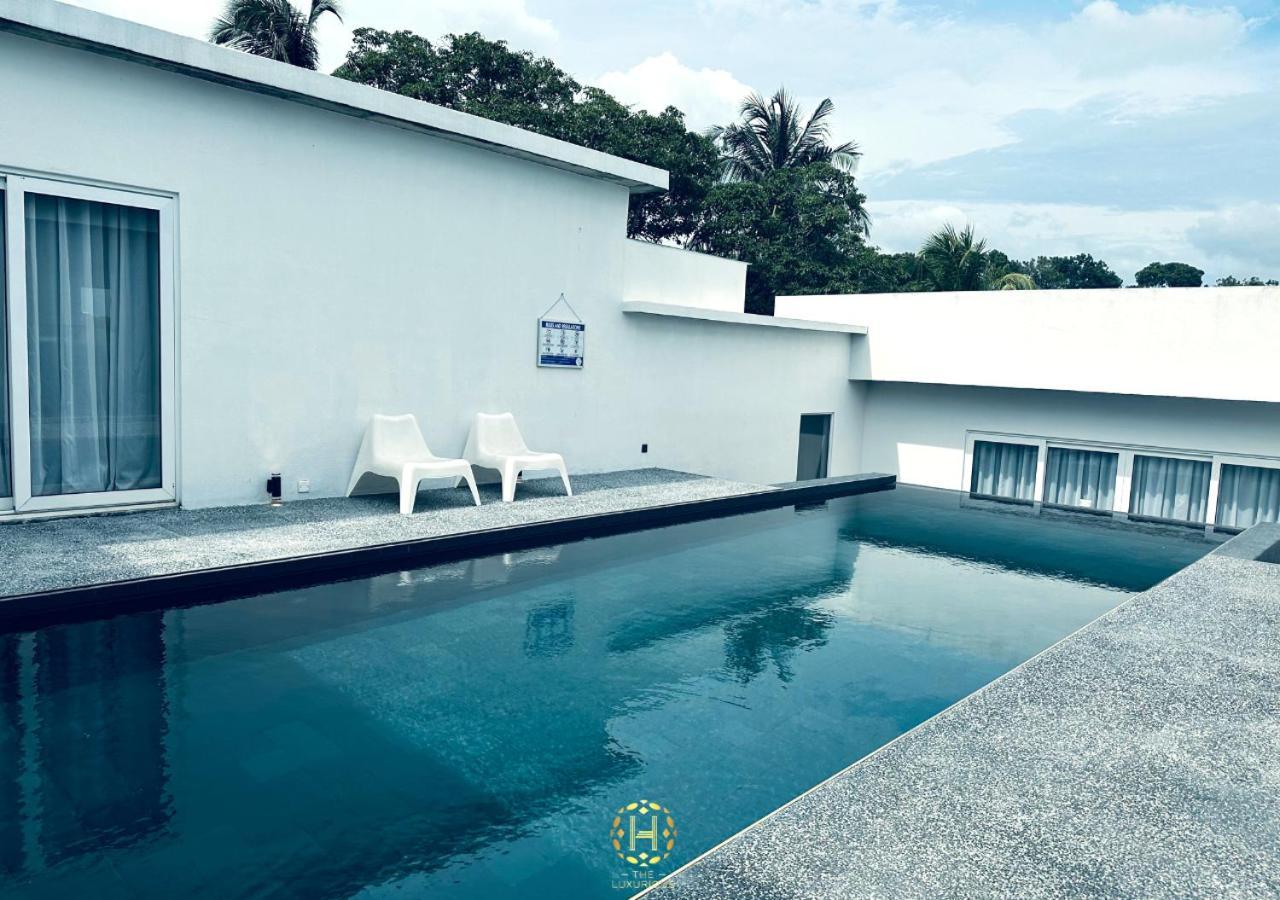 The Luxurious 245, A Famosa Melaka Villa Alor Gajah Bagian luar foto