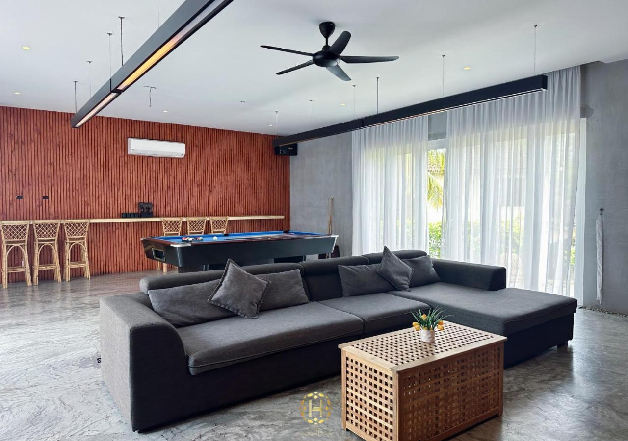 The Luxurious 245, A Famosa Melaka Villa Alor Gajah Bagian luar foto
